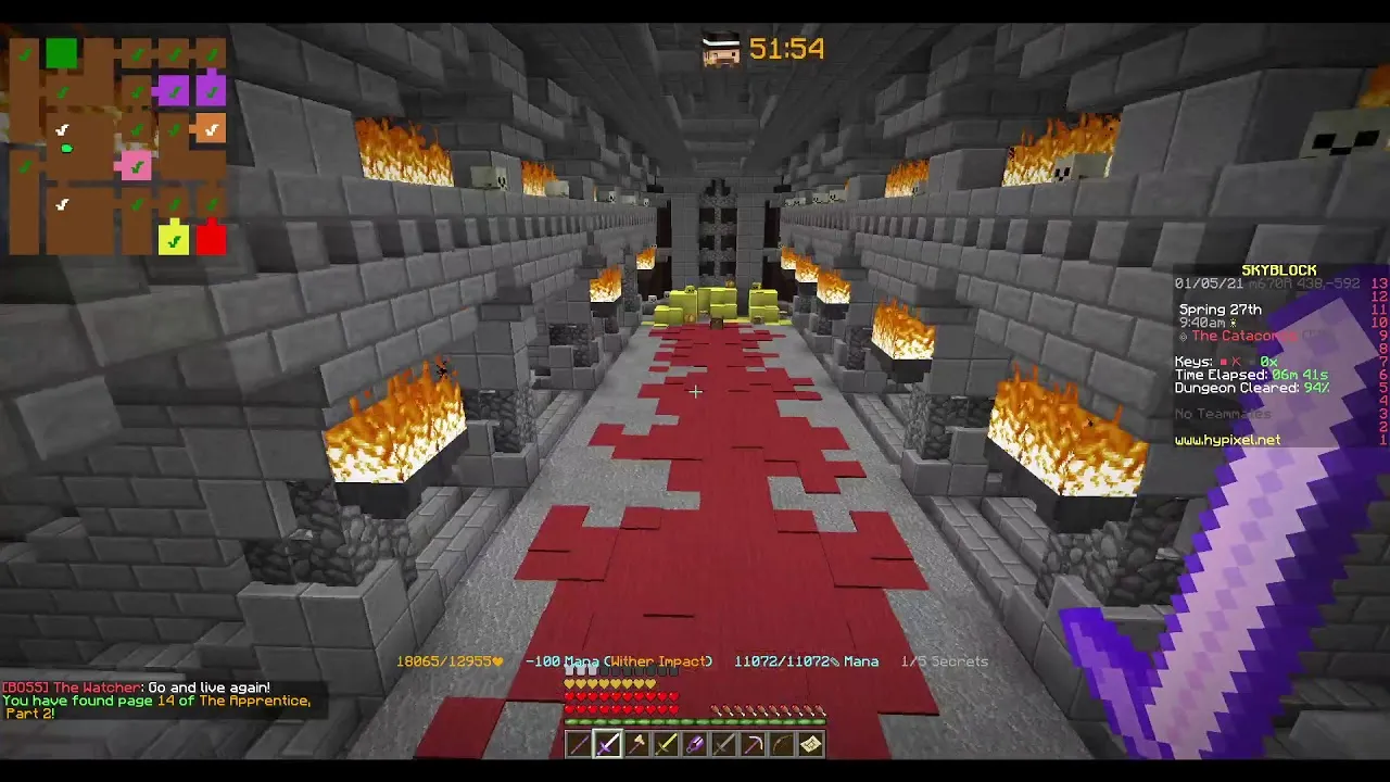 Hypixel Catacombs F6 chodba s mapou dungeonu a mečem